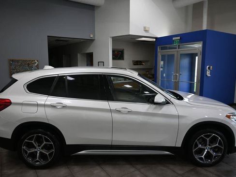 Used 2018 BMW X1 xDrive28i w/ Convenience Package AWD/4WD image 6