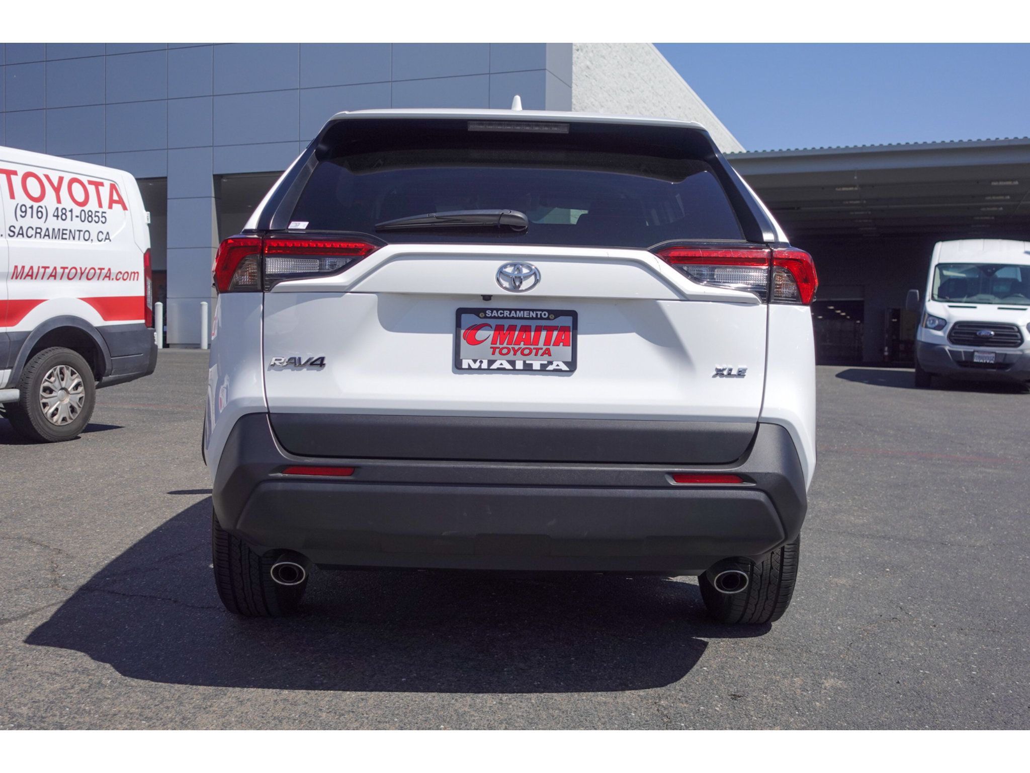 Used 2025 Toyota RAV4 XLE FWD image 4