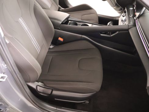 Used 2025 Hyundai Elantra SEL FWD image 14