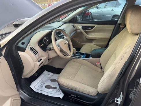 Used 2015 Nissan Altima 2.5 S w/ Power Driver Seat Package image 11