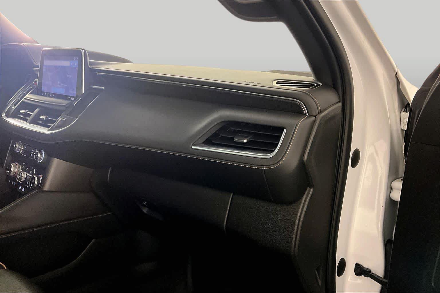 Used 2021 GMC Yukon AT4 w/ AT4 Premium Plus Package AWD/4WD image 8
