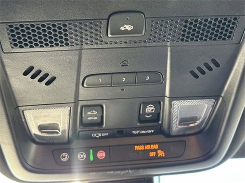 Used 2024 Cadillac XT6 Premium Luxury image 37