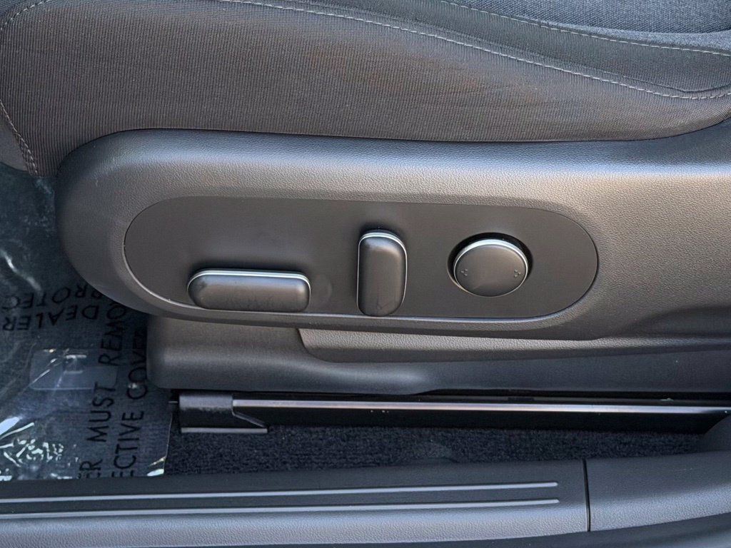Used 2024 Hyundai Ioniq 5 SEL RWD image 18