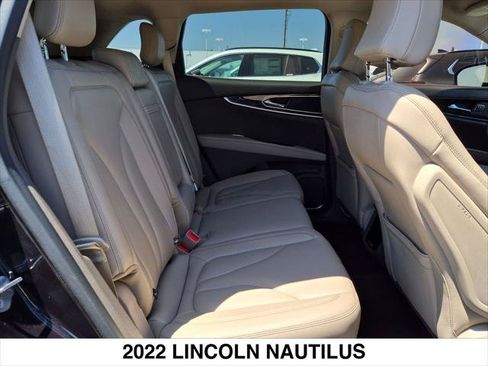 Certified 2022 Lincoln Nautilus FWD image 25