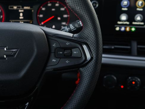 New 2026 Chevrolet Trax RS w/ Sunroof Package image 20