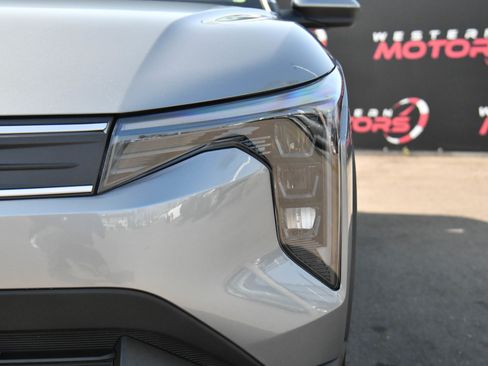 Used 2025 Kia K4 LXS image 11