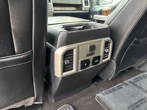 Used 2020 Ford F150 Lariat w/ Equipment Group 502A Luxury image 32