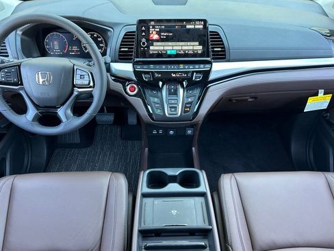 New 2026 Honda Odyssey Touring image 27