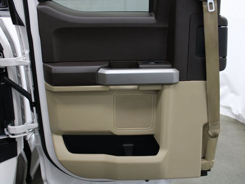 Used 2018 Ford F150 Lariat w/ Equipment Group 501A Mid image 15