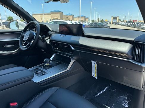 New 2025 MAZDA CX-90 Plug-In Hybrid w/ Premium Plus image 31