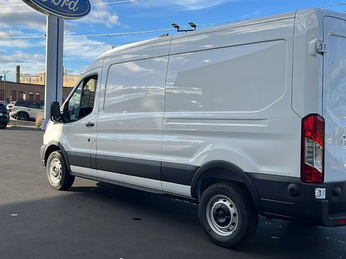 New 2026 Ford Transit 250 148 Medium Roof image 7