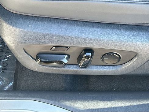 Certified 2025 Lexus RX 450h 450h+ Luxury image 37