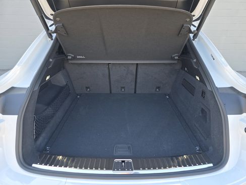 New 2026 Porsche Cayenne GTS image 15