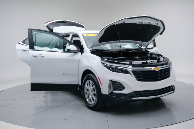 Used 2024 Chevrolet Equinox LT w/ LPO, Floor Liner Package FWD image 16
