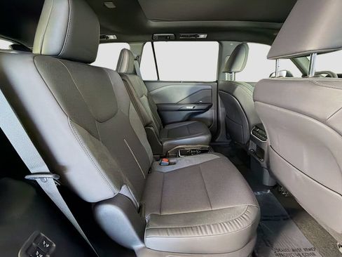 Used 2025 Lexus TX 350 AWD w/ Technology Package image 29