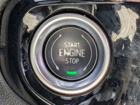 Used 2025 Chevrolet Silverado 1500 LT image 30