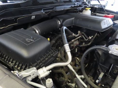 Used 2023 RAM 1500 Classic SLT w/ Trailer & Traction Group image 34