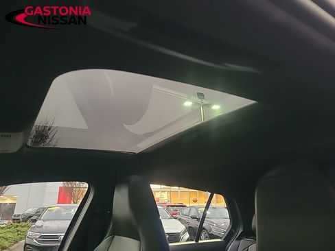 Used 2024 Volkswagen Golf R image 49