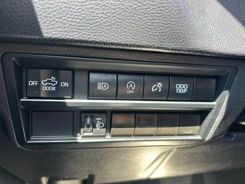 Used 2022 Toyota Tundra SR5 AWD/4WD image 20