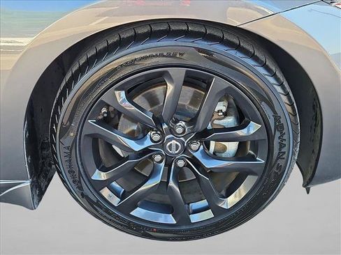 Used 2016 Nissan 370Z Coupe RWD image 26