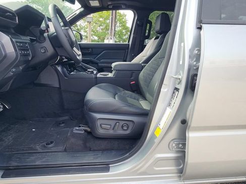 Used 2025 Toyota 4Runner TRD Sport Premium w/ Tow Technology Package AWD/4WD image 9