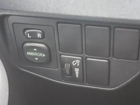 Used 2015 Toyota Prius Four image 50