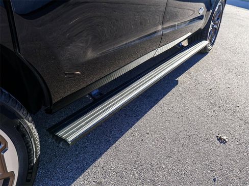 Used 2025 Ford Expedition Max King Ranch image 10