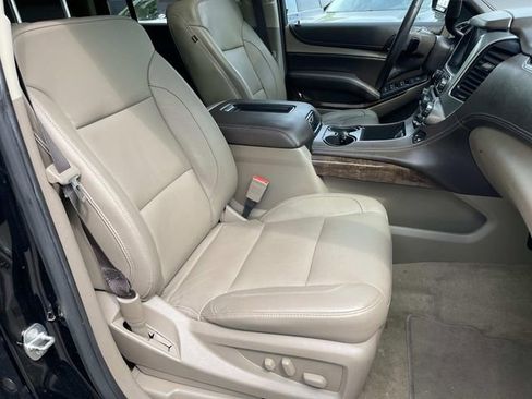 Used 2018 Chevrolet Suburban LT AWD/4WD image 25