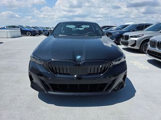 New 2026 BMW i5 eDrive40 w/ M Sport Package RWD video 2