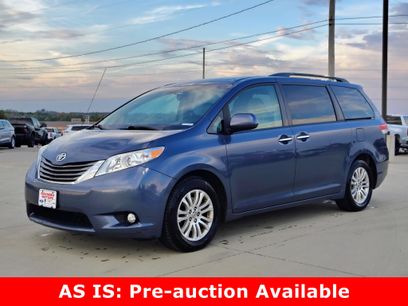 Used 2014 Toyota Sienna XLE