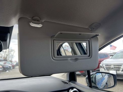 Certified 2025 Nissan Versa SR image 32