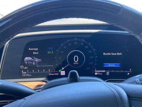 Used 2024 Cadillac Escalade Premium Luxury Platinum image 30