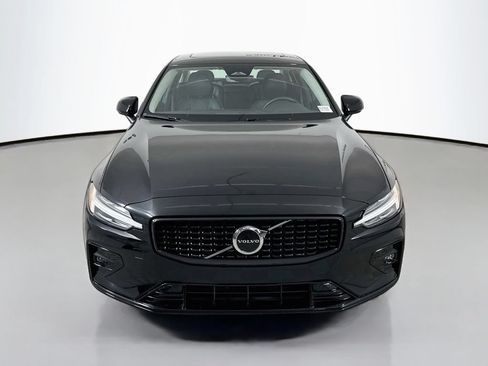 Used 2024 Volvo S60 B5 Core FWD image 2