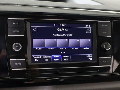 Used 2023 Volkswagen Taos S image 40