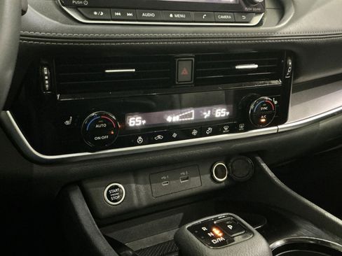 Used 2023 Nissan Rogue SV w/ SV Premium Package image 28