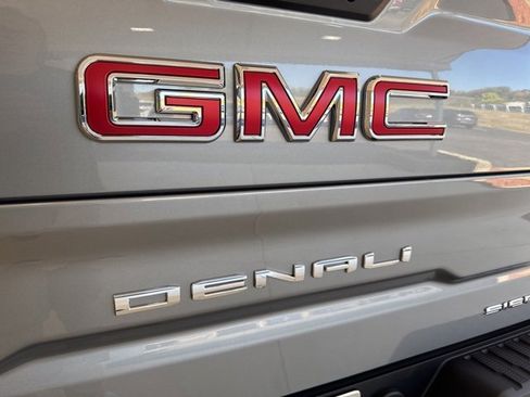 New 2026 GMC Sierra 1500 Denali w/ Denali Reserve Package image 36