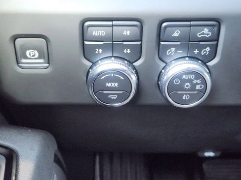 Certified 2024 GMC Sierra 2500 AT4 w/ AT4 Premium Plus Package image 23