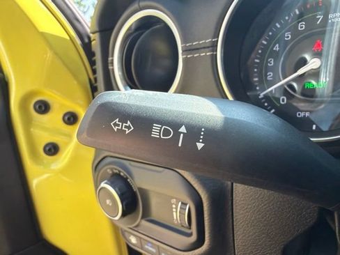 Used 2023 Jeep Wrangler Unlimited Sahara w/ Cold Weather Group AWD/4WD image 23