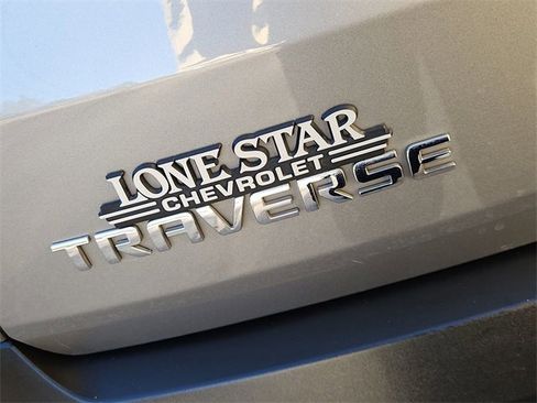 Certified 2023 Chevrolet Traverse LT image 30