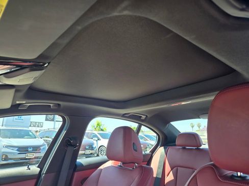 Used 2025 BMW 330i Sedan RWD image 14