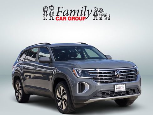 New 2026 Volkswagen Atlas SE FWD image 2