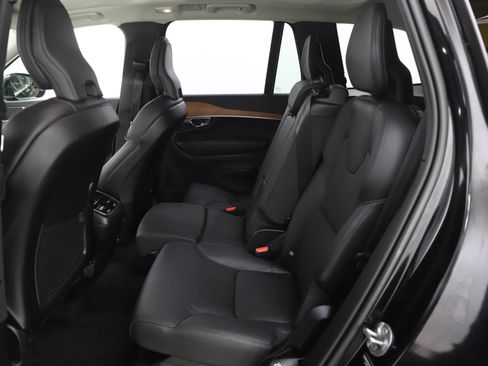 Used 2025 Volvo XC90 B6 Plus AWD/4WD image 15