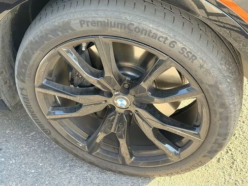 Used 2025 BMW X7 xDrive40i w/ M Sport Package image 5