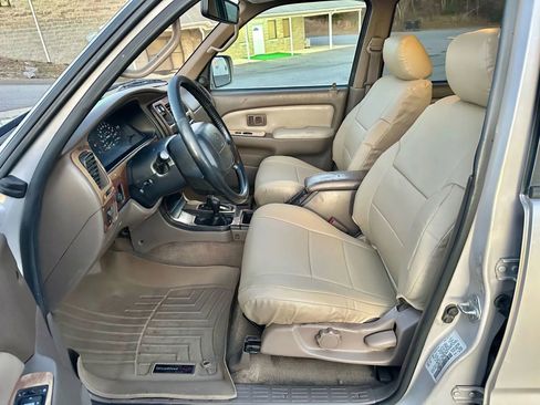 Used 1997 Toyota 4Runner SR5 image 31