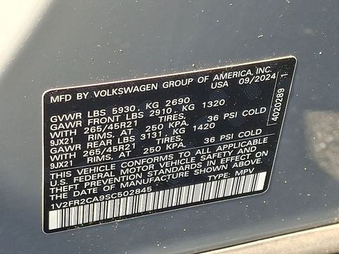 Certified 2025 Volkswagen Atlas SEL Premium R-Line AWD/4WD image 27