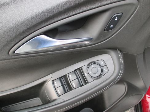 Used 2023 Buick Encore GX Select w/ Safety Package II FWD image 13