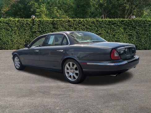 Used 2005 Jaguar XJ8 L image 6