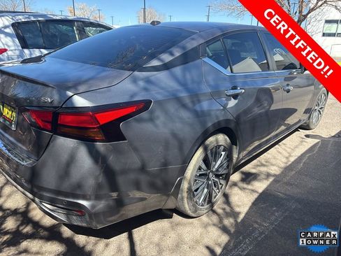 Used 2023 Nissan Altima 2.5 SV w/ SV Premium Package image 2