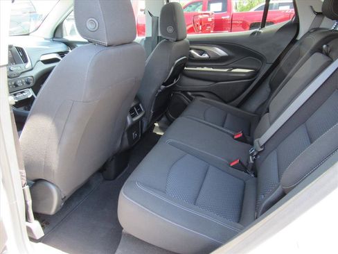 Used 2023 GMC Terrain SLE w/ Driver Convenience Package image 29