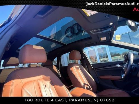 Used 2022 Audi Q5 2.0T Premium Plus w/ Premium Plus Package image 15